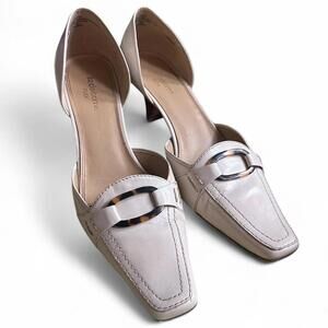 Liz Claiborne Women's Court